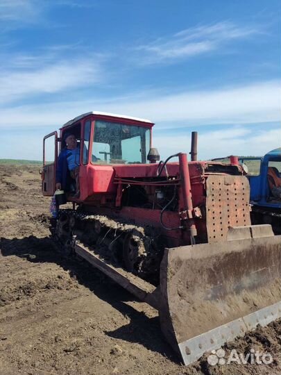 Услуги гусеничного бульдозера