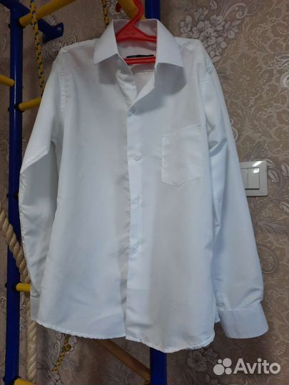 Рубашки белые