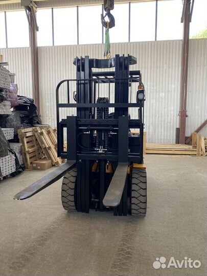 Вилочный погрузчик UN Forklifts FD35, 2023