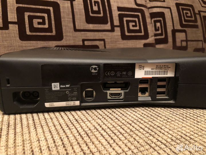 Xbox 360 + kinect + геймпад + 4 игры