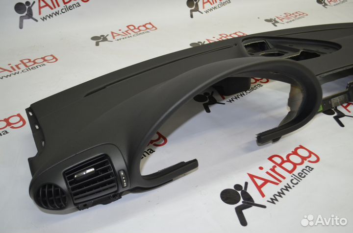 Торпедо панель приборов Mercedes SLK