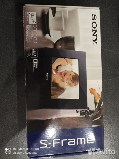 Фоторамка Sony DPF -D710