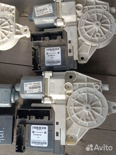 Моторчик стеклоподъёмника VW Tiguan Octavia A5