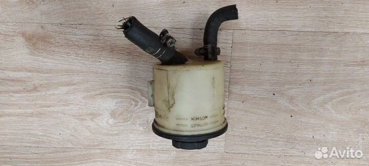 Бачок гур Nissan Maxima A32 1994-2000