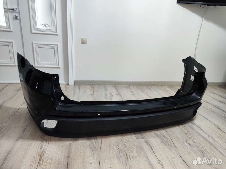 Задний бампер Toyota Highlander 2015 черный