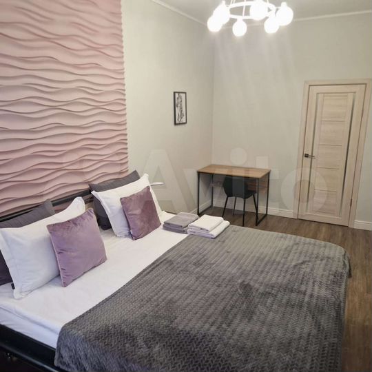 1-к. квартира, 42 м², 1/15 эт.