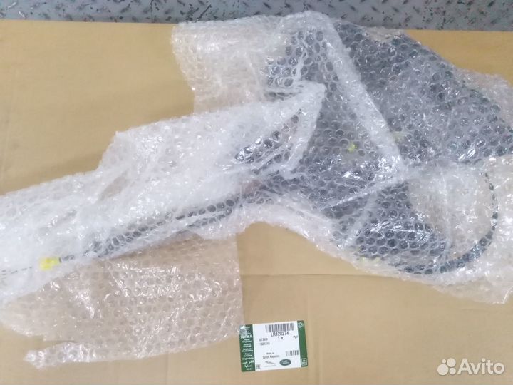 Замок двери задней левый Land Rover Discovery 5