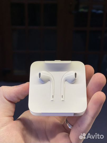 Наушники EarPods Lightning (Оригинал)
