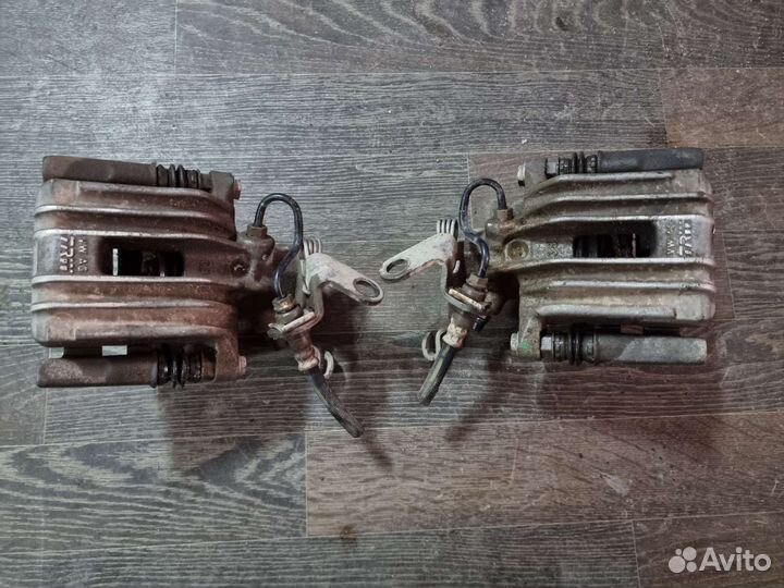 Суппорт задний Volkswagen Jetta 6