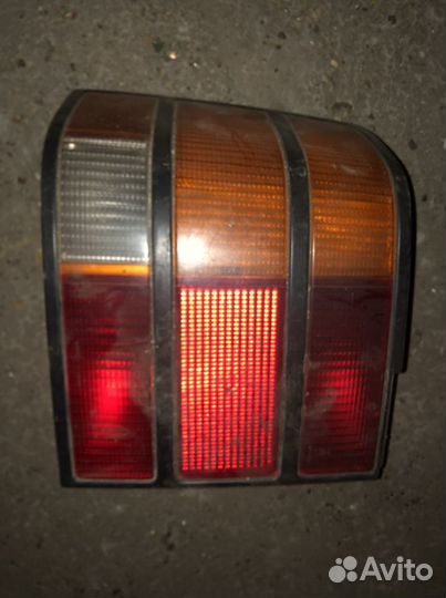 Фонарь задний левый Ford Scorpio 1