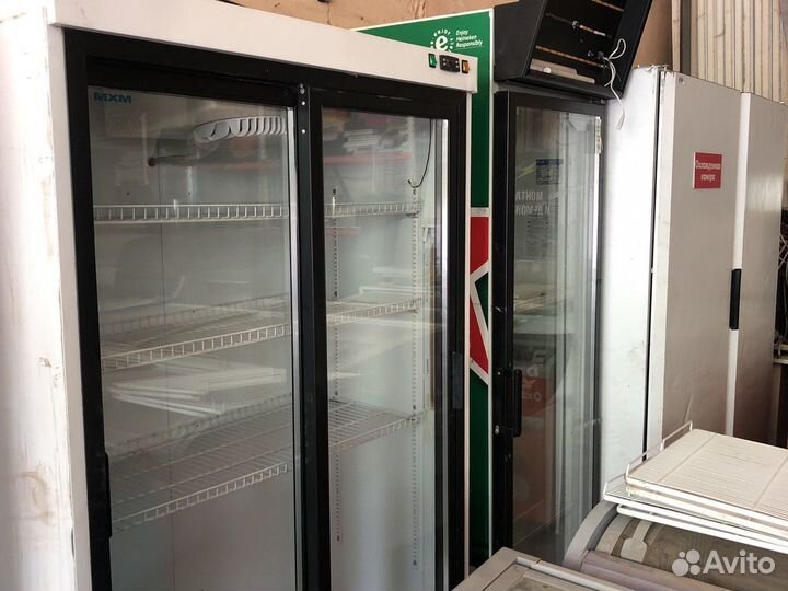 Холодильный шкаф