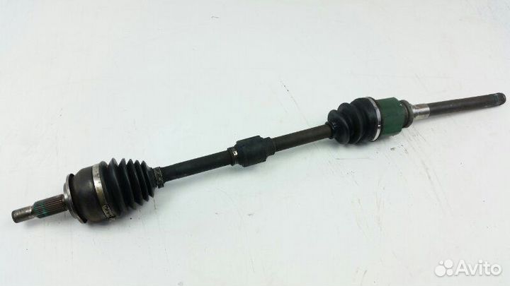 Привод передний правый Mitsubishi Grandis NA4W