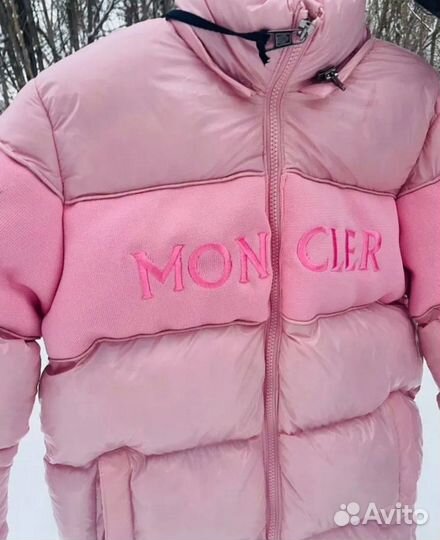 Пуховик Moncler розовый