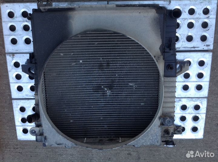 Радиатор Ford Explorer