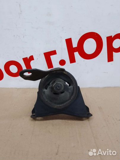 Опора двигателя правая Toyota Carina E 4A-FE