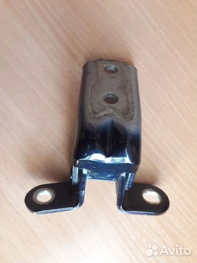 Петли передней левой двери киа серато 4