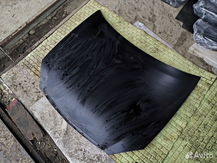 Капот priora 2 новый