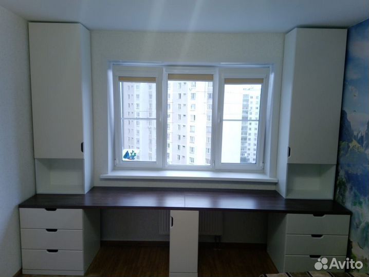 Рабочая зона со шкафом