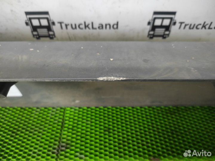 Накладка крыла верхняя левая Man Tgs