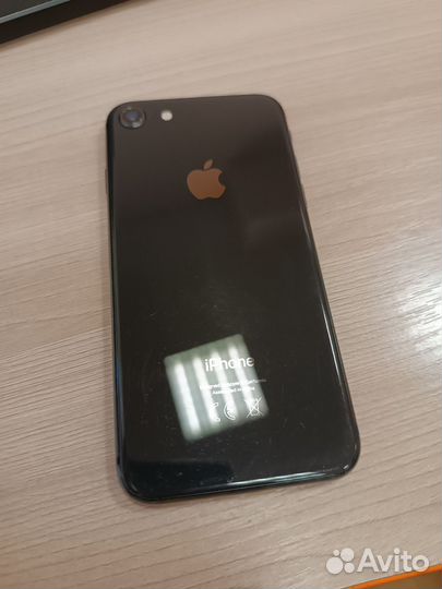 iPhone 8, 64 ГБ