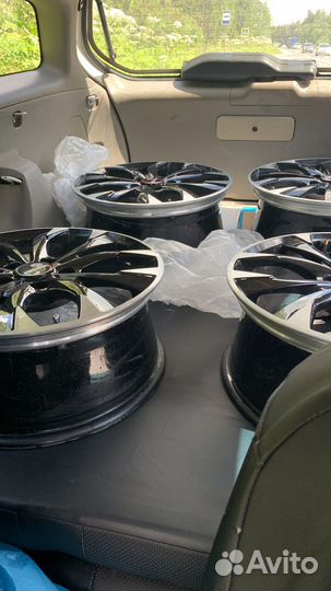 Продам литые диски