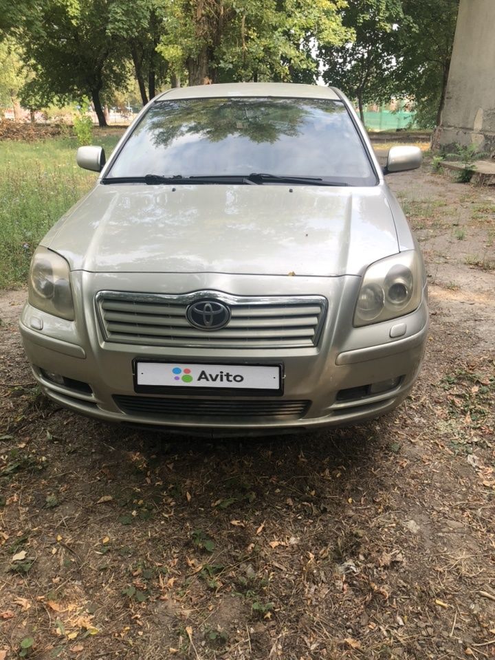Toyota Avensis: фото владельца