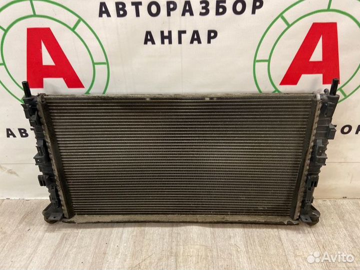 Радиатор охлаждения двигателя Ford Focus CB4 qqdb