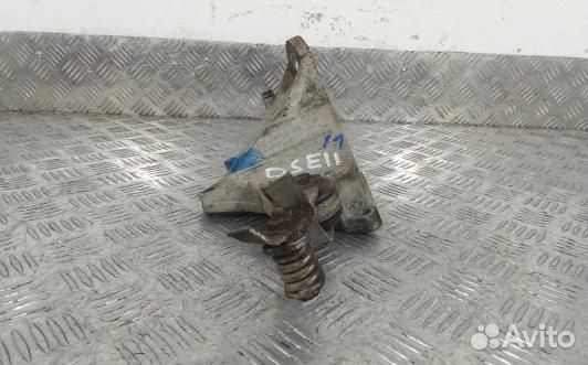 Кронштейн кпп опорный volkswagen passat B5 (OSE11D