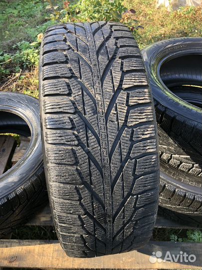 Nokian Tyres Hakkapeliitta R2 225/60 R17 103R