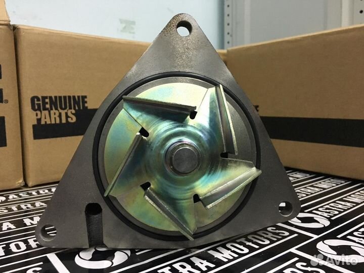 Насос водяной Cummins 6ст