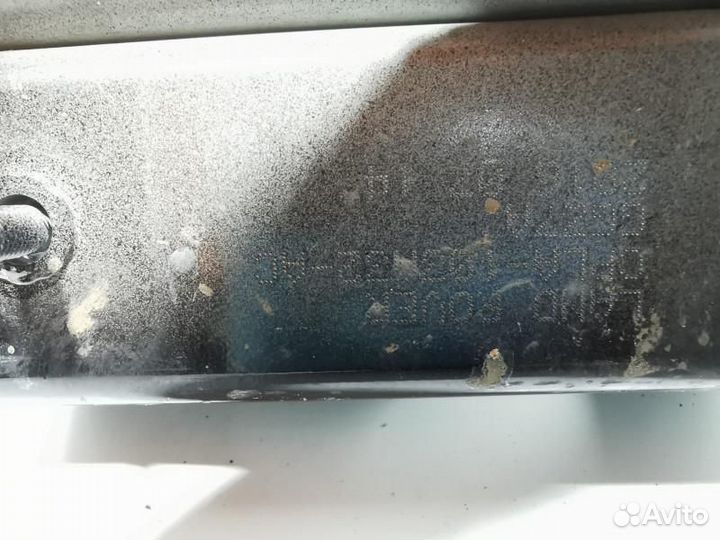 Усилитель переднего бампера Land Rover 2