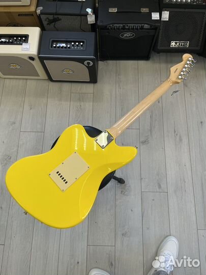 Электрогитара Russtone jaguar с чехлом