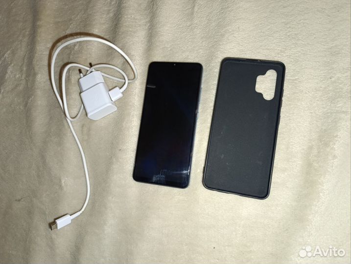Samsung Galaxy A32, 4/64 ГБ