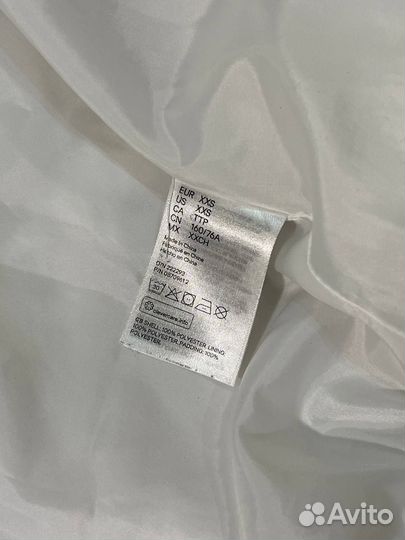 Белый пуховик H&M демисезон XS