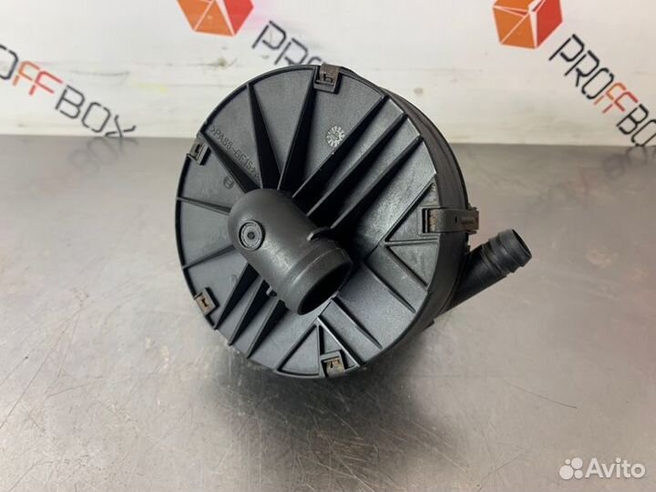 Насос продувки катализатора Mercedes S-Class W221