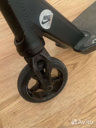 Трюковой самокат кастом в парк