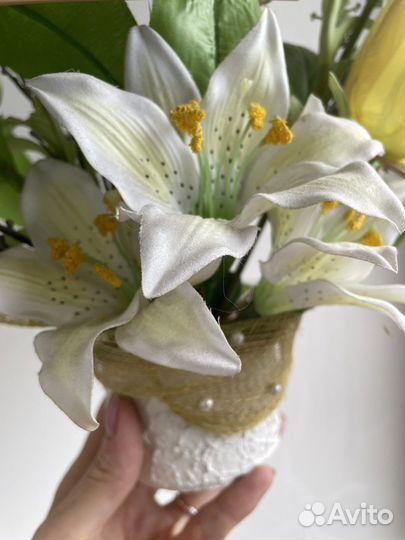 Экибана из искуственных цветов