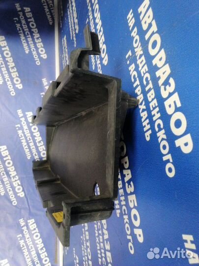 Ящик для инструмента Lexus Rx300 кроссовер 2005