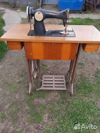 Швейная машина бу ножная класса 2 м