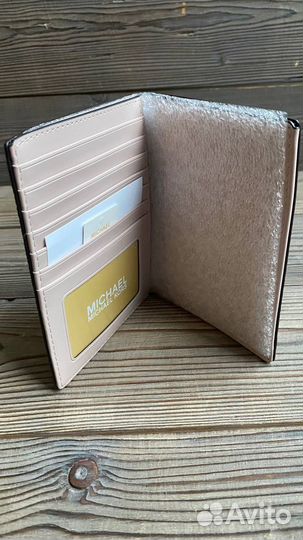 Новая обложка на паспорт Michael Kors оригинал