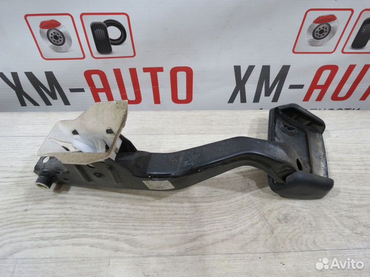 Педаль тормоза Audi A7