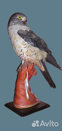 Статуи птиц