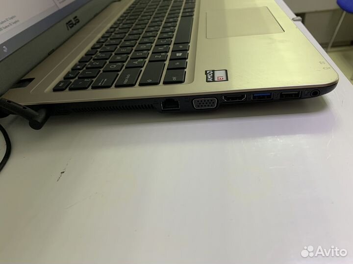 Asus AMD Dual core e1-7010 1.5Ghz 2ozu кун01
