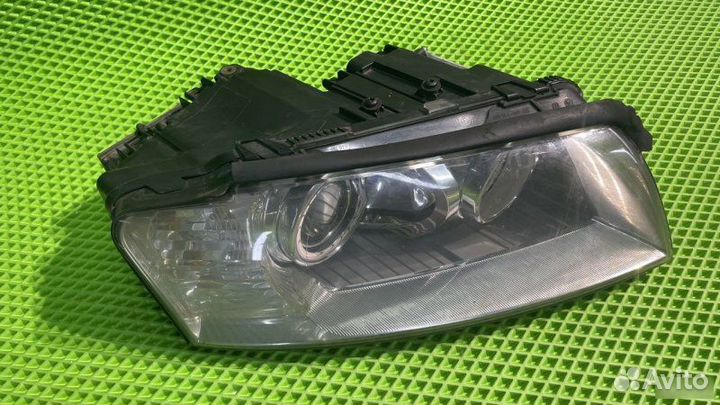 Фара правая Audi A8 BFM 2002-2010