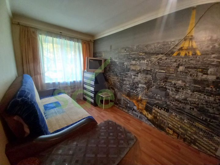 Комната 12,3 м² в 6-к., 1/5 эт.