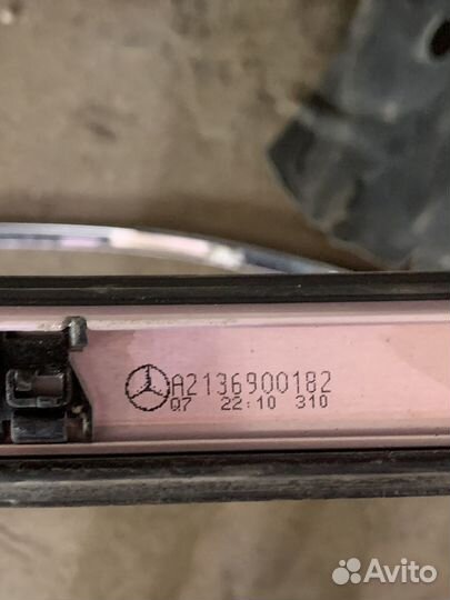 Молдинги крыши Mercedes W213