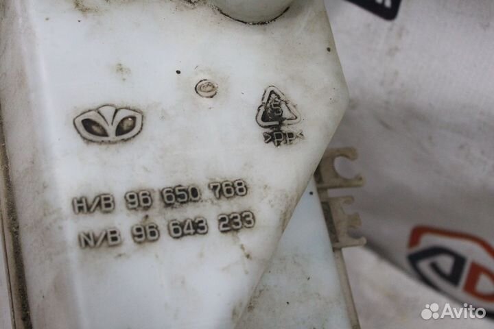 Chevrolet Aveo Т255 хетчбек бачок стеклоомывателя