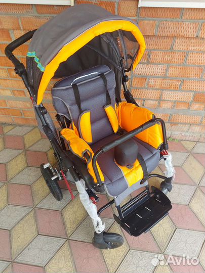 Ивалидное кресло коляска детская