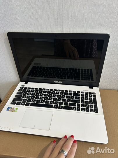 Ноутбук asus x550c
