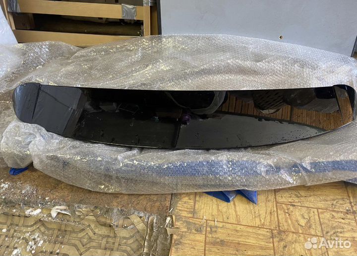 Спойлер крышки багажника x204 GLK